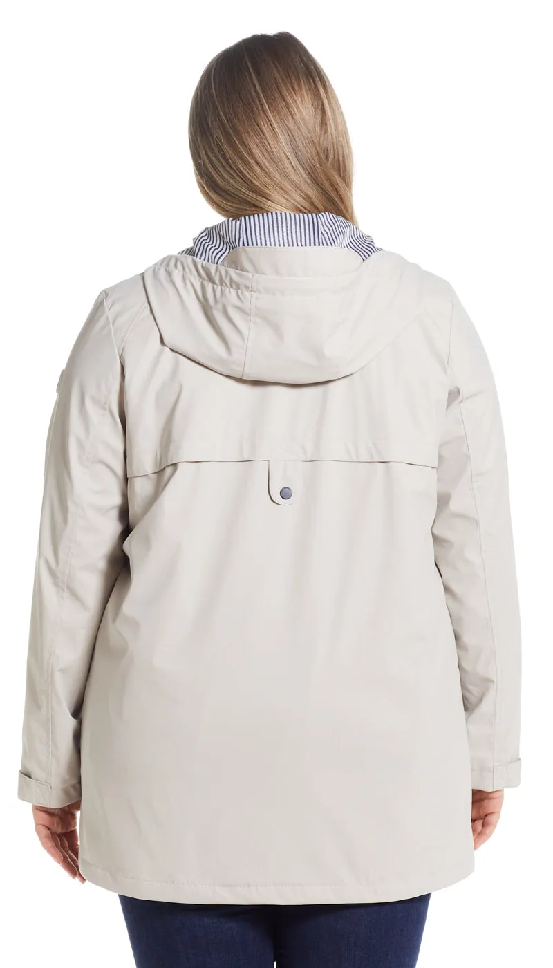 HOODED RAIN SLICKER