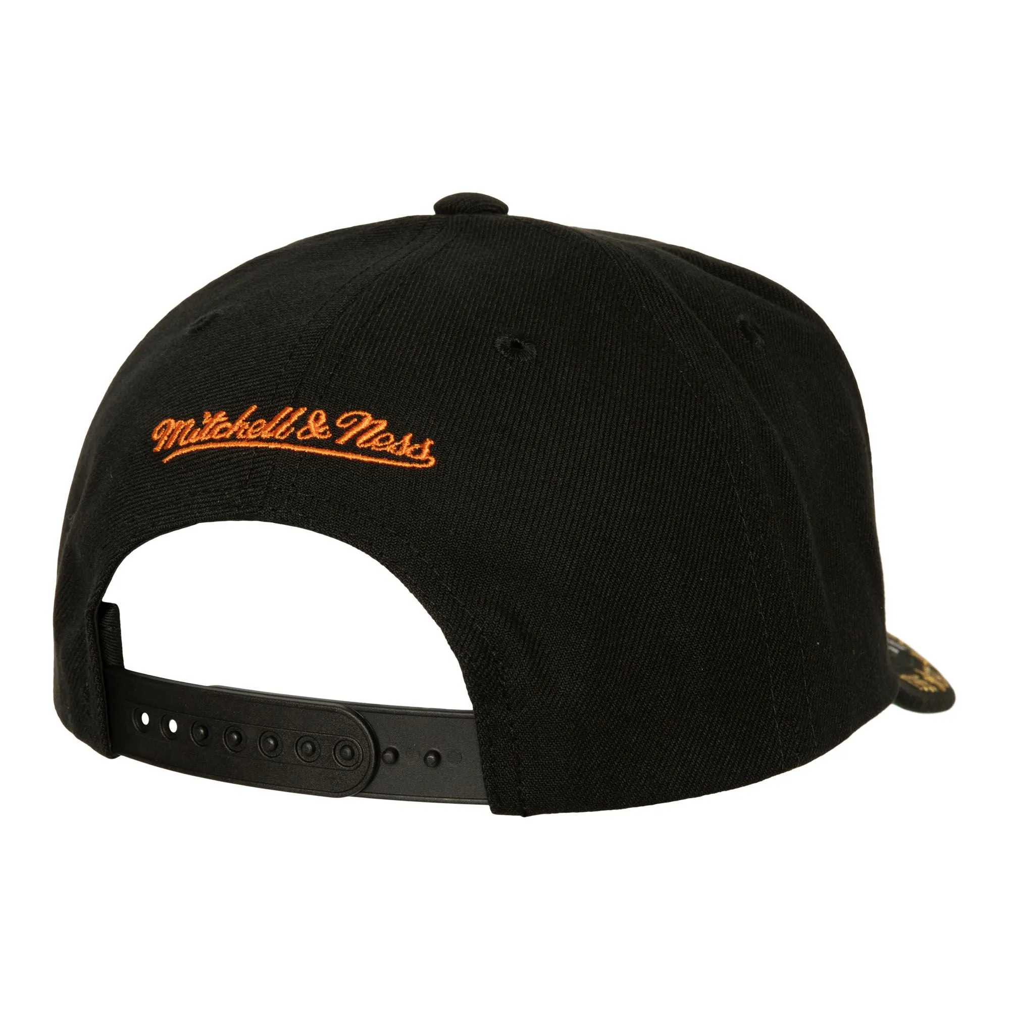 Mitchell & Ness Men's San Francisco Giants Against The Best Pro Snapback Hat, Black