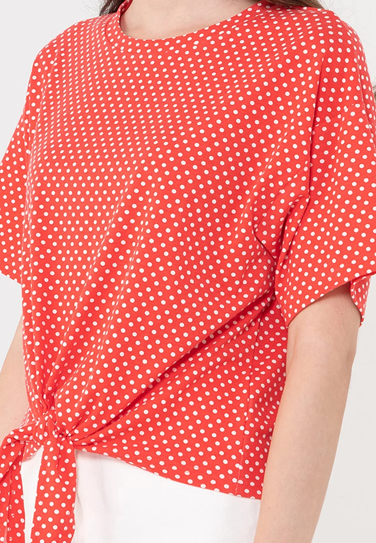 VOIR JEANS Polka Dots Tie-Hem Tee