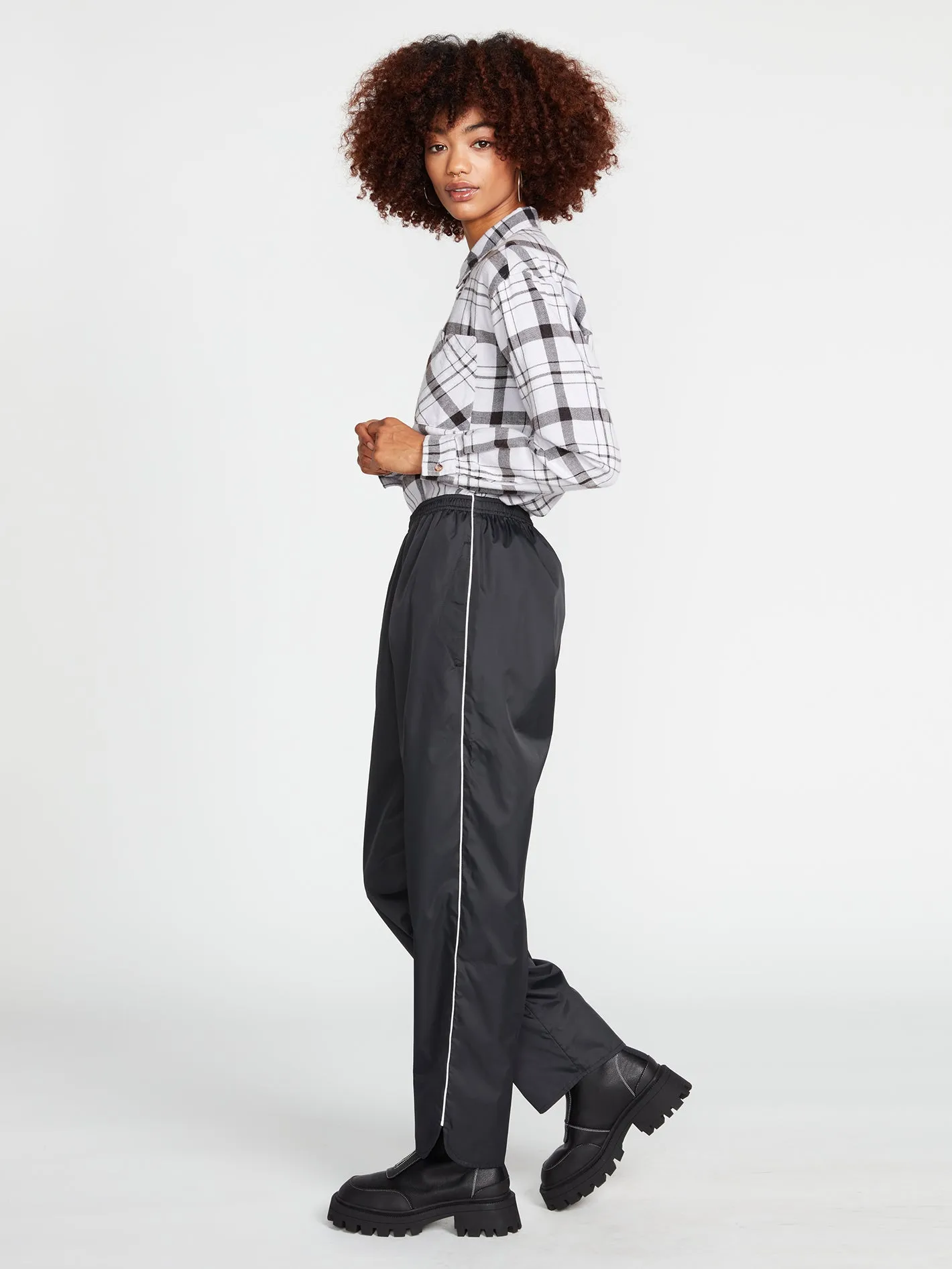 Wind It Up Jogger Pants - Black