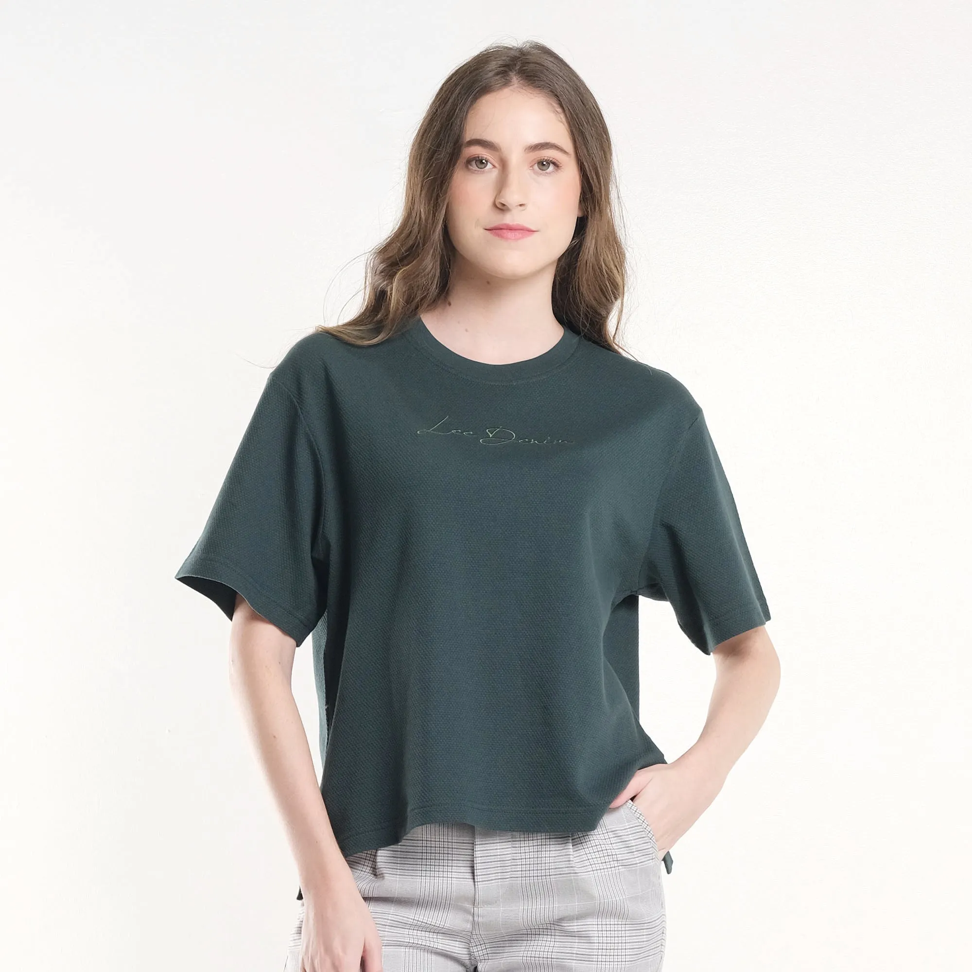 WOMENS LOOSE TOP WITH SCRIPT EMBRO